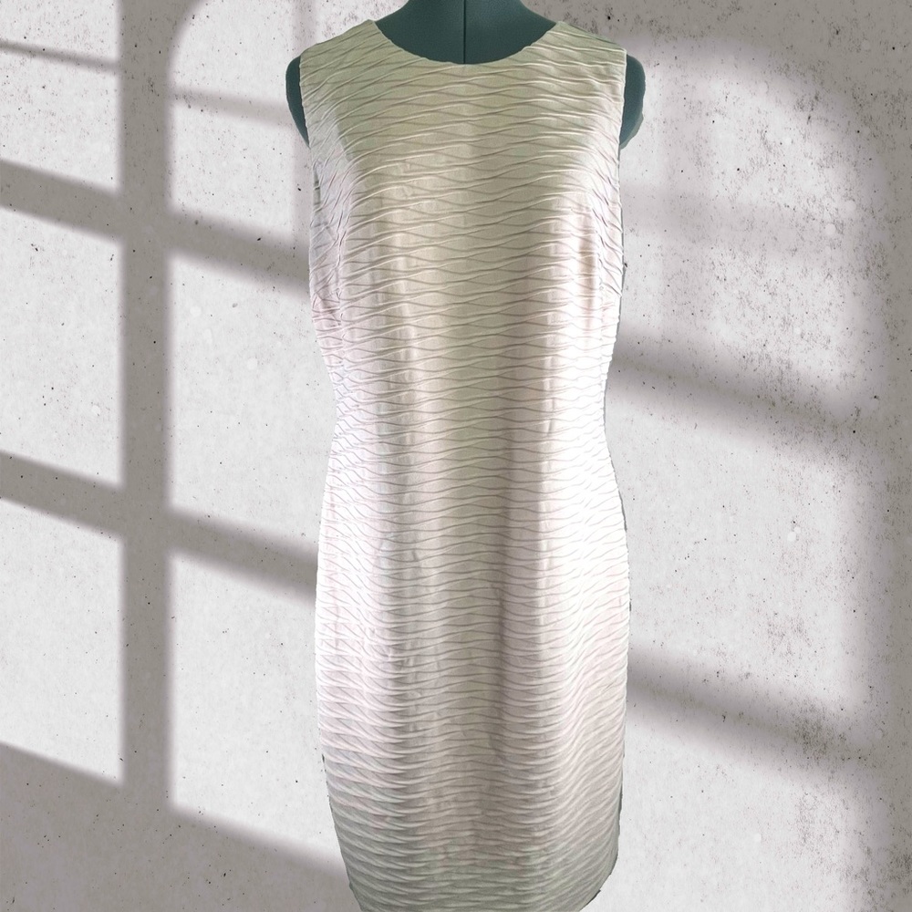 Chaps Women Peach/Cream Textured Sheath Dress Size 10